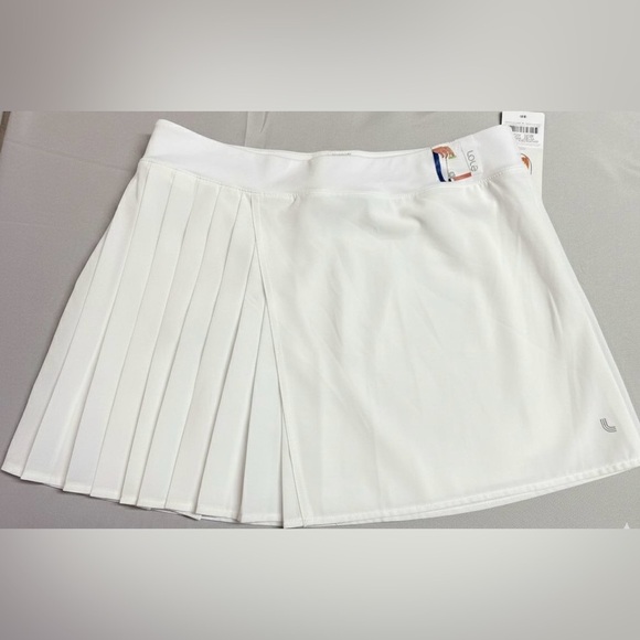 🔥🔥🔥NWT LOLË White Asymmetrical Side-Pleated Tennis Skort - Picture 2 of 2